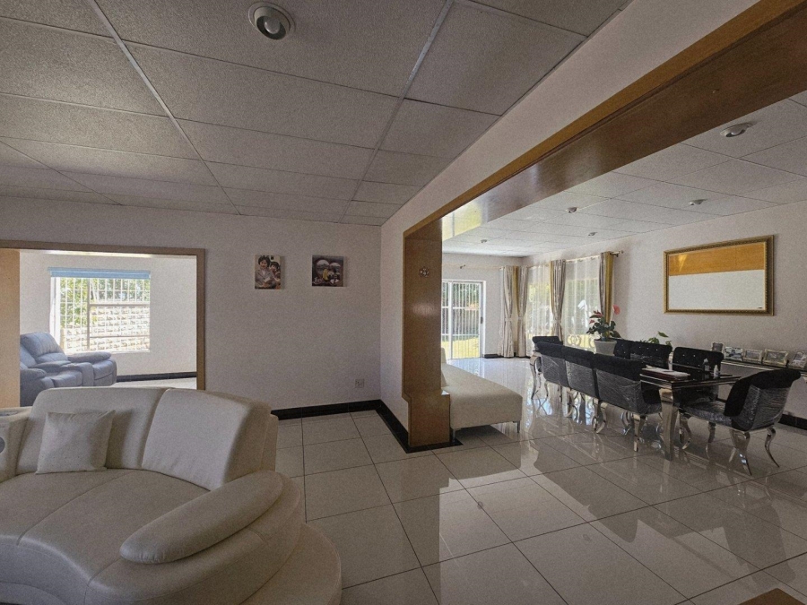 4 Bedroom Property for Sale in Ladybrand Free State
